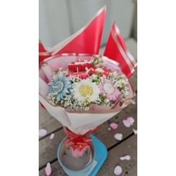 Daisy Dream Assorted Candle Bouquet (Set of 6 Candles)